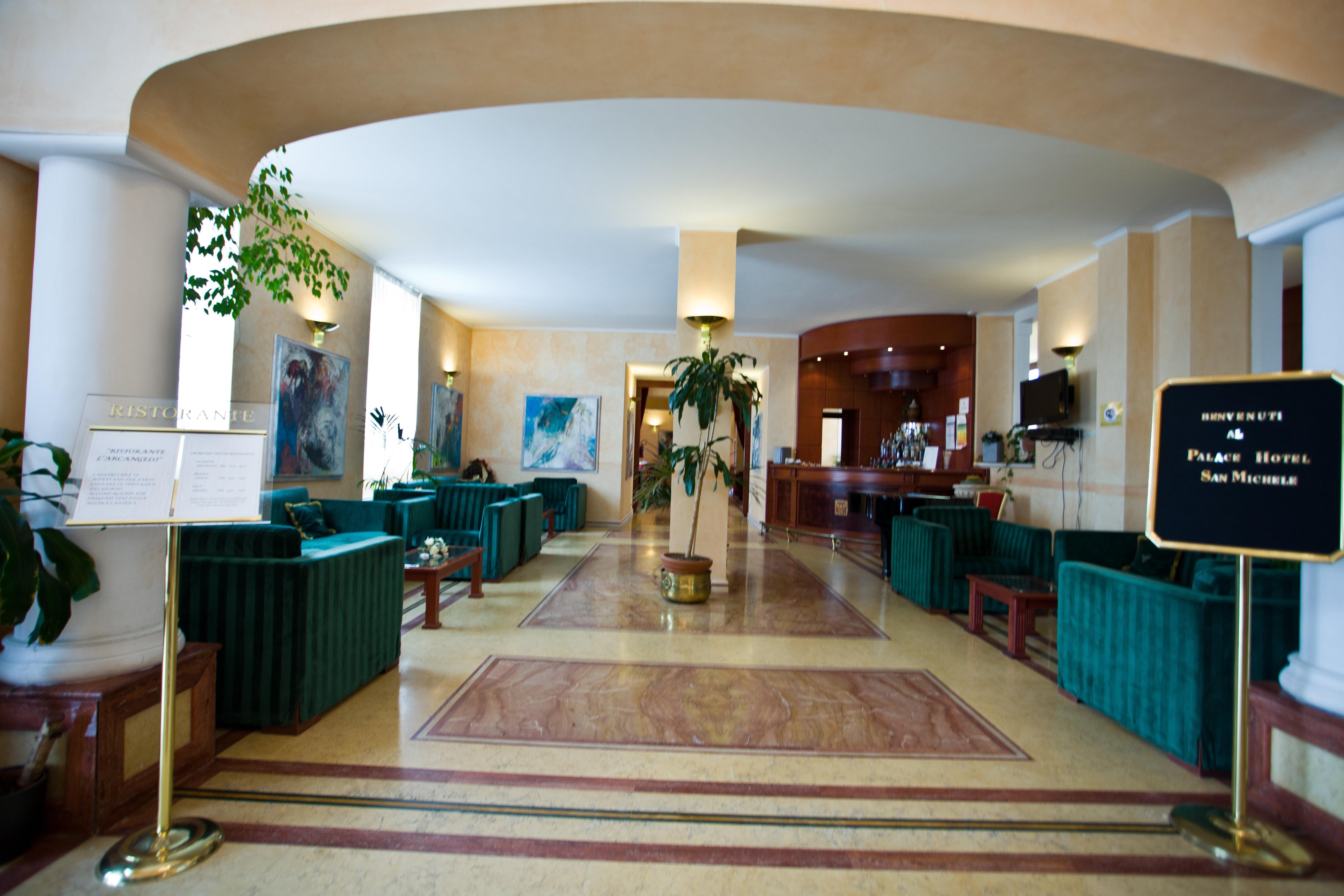 Palace San Michele 4* Monte SantʼAngelo